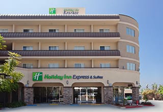 Holiday Inn Express &Amp; Suites