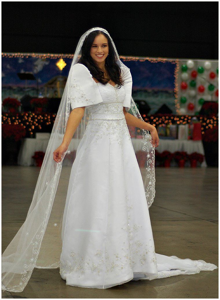 Traditional Filipiniana Wedding Dress