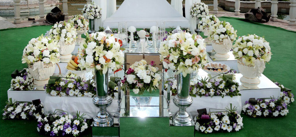 Persian Weddings &Amp; Banquet Halls: Everything You Need To Know Flowers At Persian Wedding Table