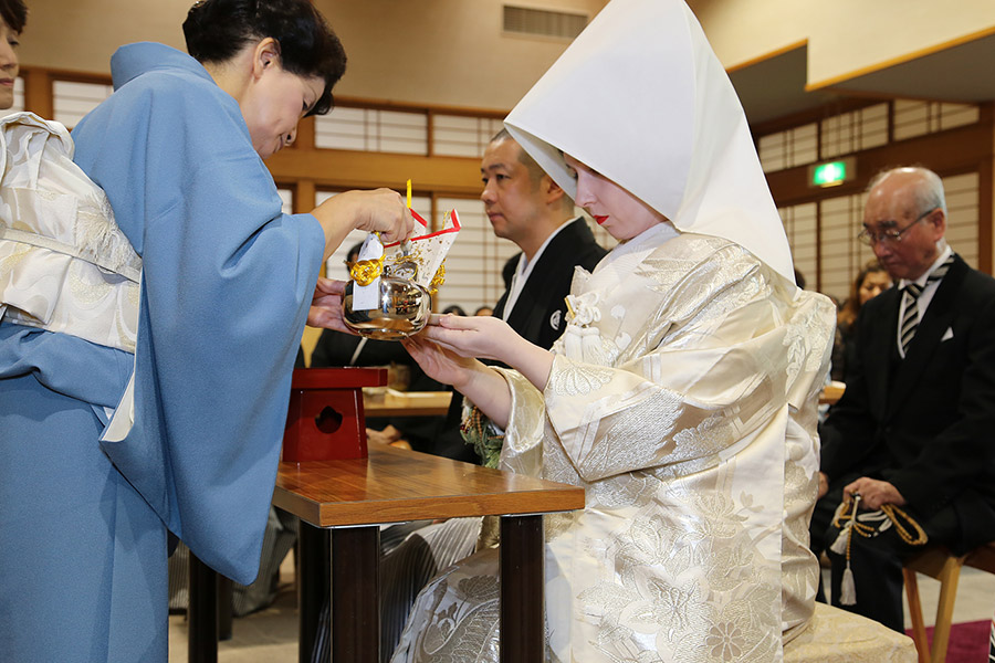 Asian Weddings &Amp; Banquet Halls: Everything You Need To Know San San Kudo Ceremony At Japanese Wedding