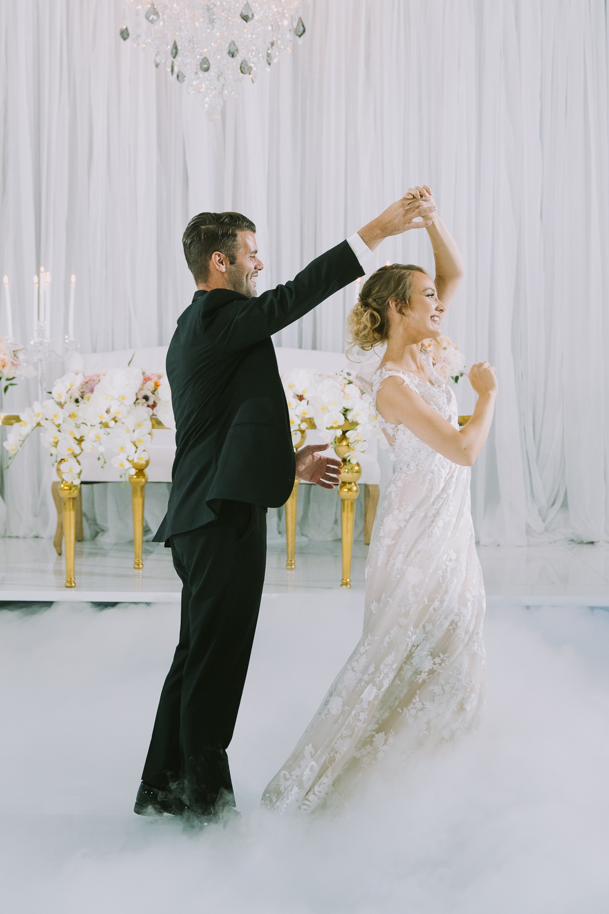 Light Up Your Memories With Indoor Wedding Photography Light Up Your Memories With Indoor Wedding Photography