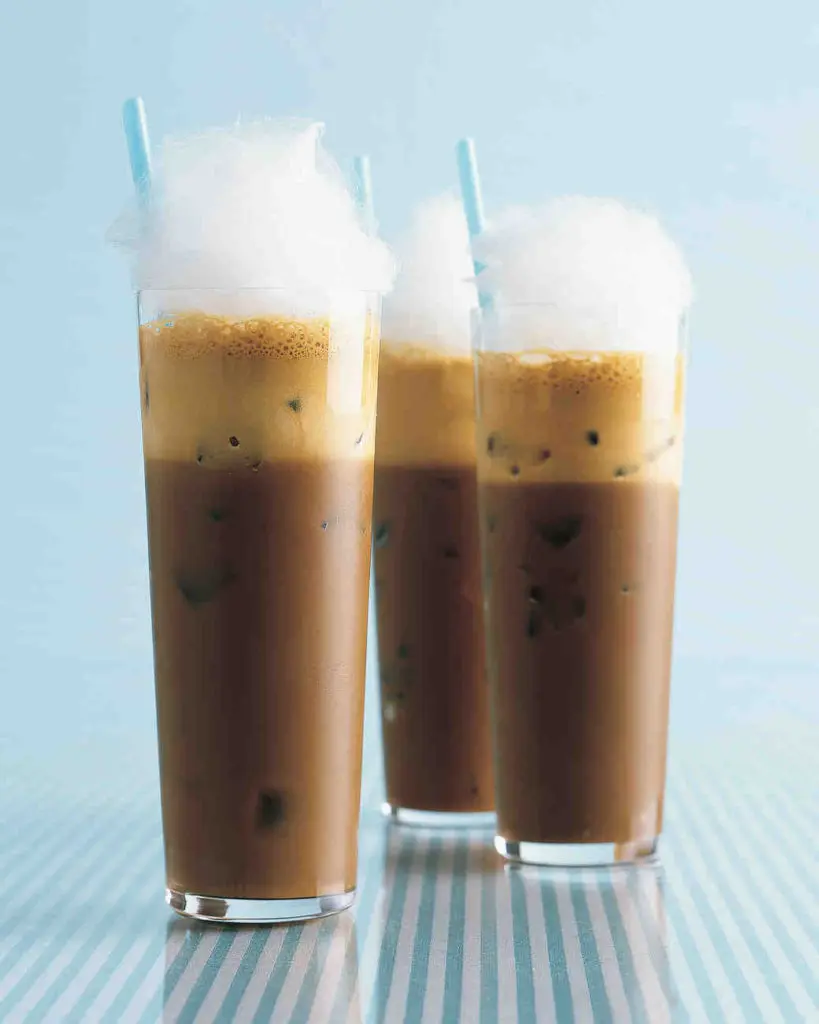 7 Creative Wedding Signature Drinks To Personalize Your Wedding Wedding Signature Drinks - Iced Coffee Frappe With Cotton Candy