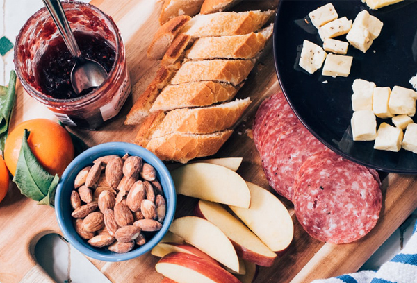 Advice For The Bride: 12 Great Tips For Before And During The Wedding Advice For The Bride And Groom - Healthy Snacks For Bridal Party