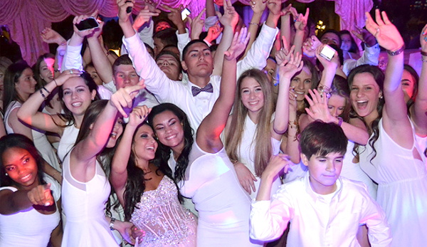 How To Find The Right Party Band For Your Event How To Find The Right Party Band For Your Event
