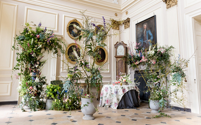 6 Things To Definitely Skip If You’re A Budget Bride Budget Bride - Skip Too Many Wedding Flowers - Wedding Greenery