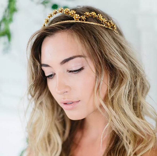 30 Wedding Tiaras For 2020 That Are Just As Unique As You