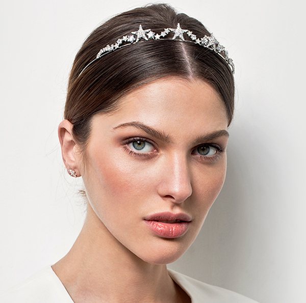 30 Wedding Tiaras For 2020 That Are Just As Unique As You 30 Wedding Tiaras For 2020 That Are Just As Unique As You