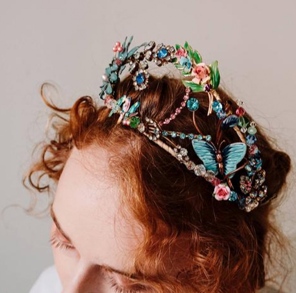 30 Wedding Tiaras For 2020 That Are Just As Unique As You