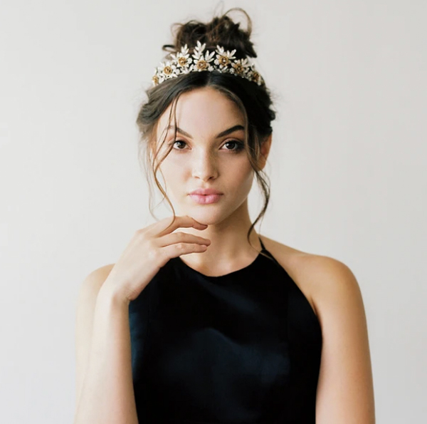 30 Wedding Tiaras For 2020 That Are Just As Unique As You 30 Wedding Tiaras For 2020 That Are Just As Unique As You