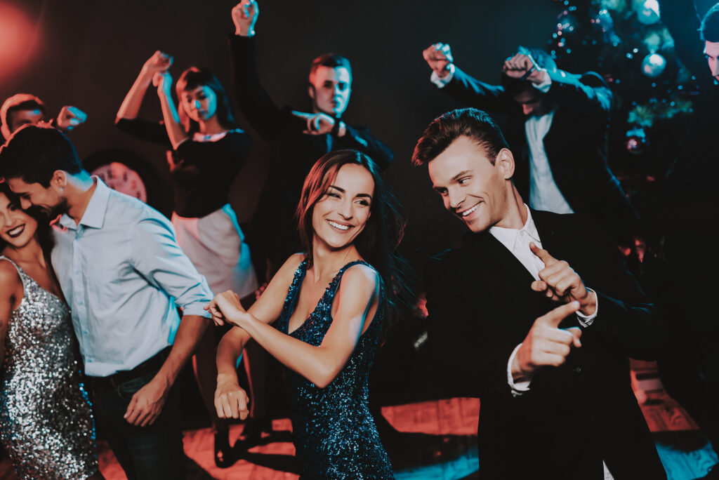 American Weddings And Their Beautiful Traditions People Dancing